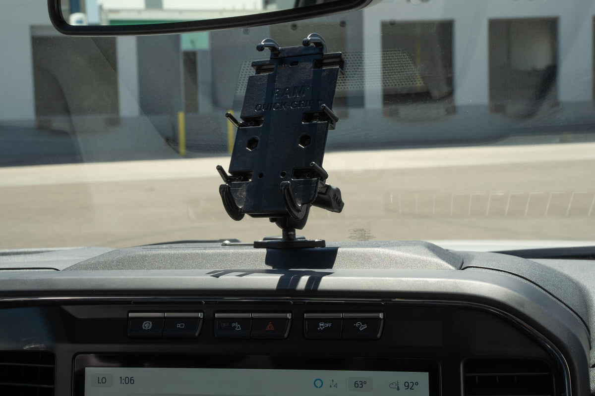 Addictive Desert Designs 2023 Ford Super Duty F-250 F-350 Digital Device Dash Mount