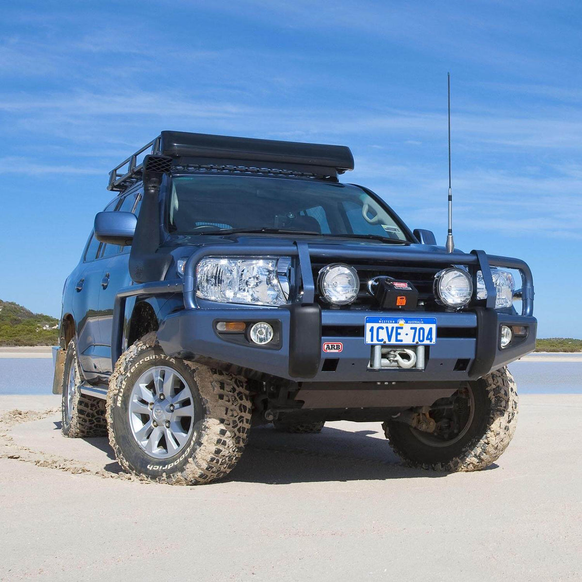 ARB DELUXE BAR TOYOTA LAND CRUISER 200 SERIES 2008-10 WITH HEADLIGHT WASHER UNIT