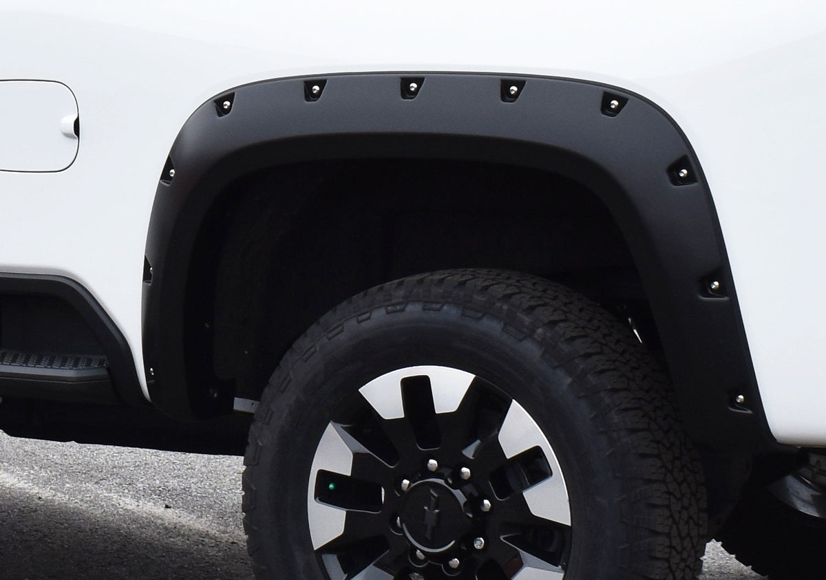 Bushwacker FF POCKET STYLE 2PC REAR 2020-2021 CHEVROLET SILVERADO 3500 HD BLACK SMOOTH POCKET RIVET