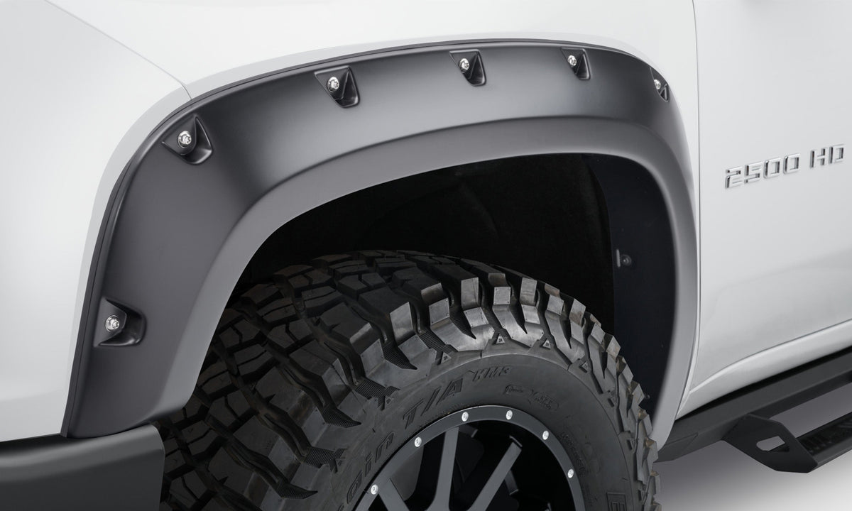 Bushwacker FF POCKET STYLE 4PC 2020-2021 CHEVROLET SILVERADO 3500 HD BLACK SMOOTH POCKET RIVET