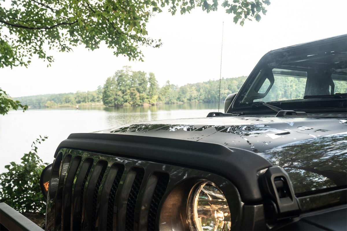 Bushwacker JEEP TRAIL ARMOR HOOD GUARD 2018-2021 JEEP WRANGLER(JL) RUBICON 2-DOOR BLACK TEXTURED