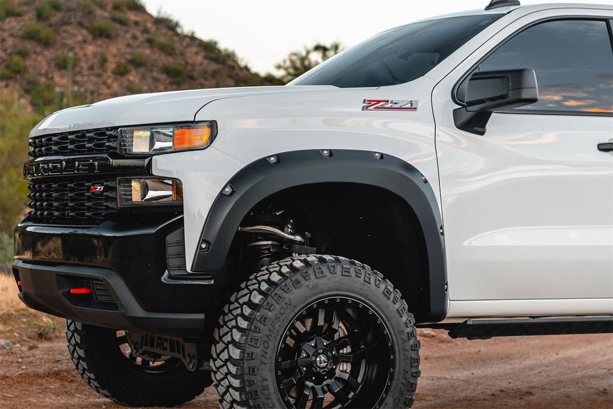 Rough Country Pocket Fender Flares GAZ Summit White Chevy Silverado 1500 2WD 4WD (22-26)