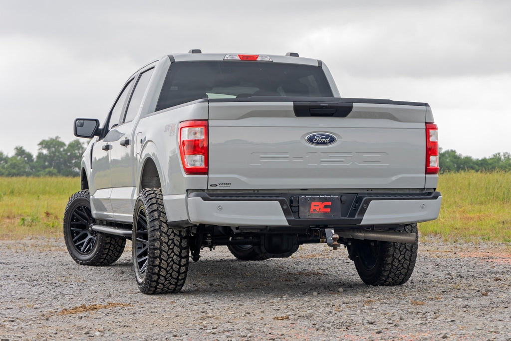 Rough Country OV2 Running Boards Side Step Bars Crew Cab Ford F-150 Lightning F-250 F-350 (15-26)