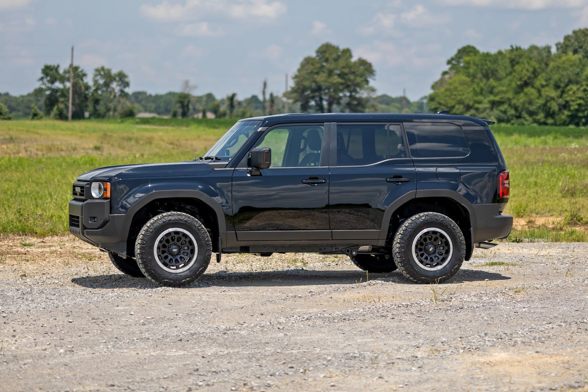Rough Country 1 Inch Leveling Kit Toyota Land Cruiser 4WD (2024-2026)