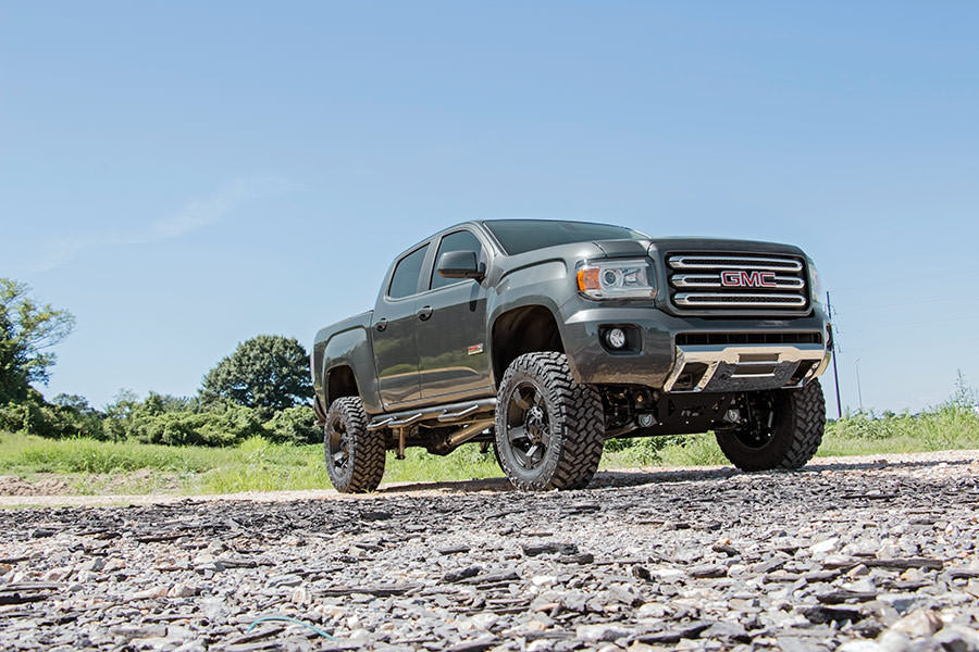 Rough Country 6 Inch Lift Kit M1 Struts Chevy GMC Canyon Colorado 2WD 4WD (2015-2022)