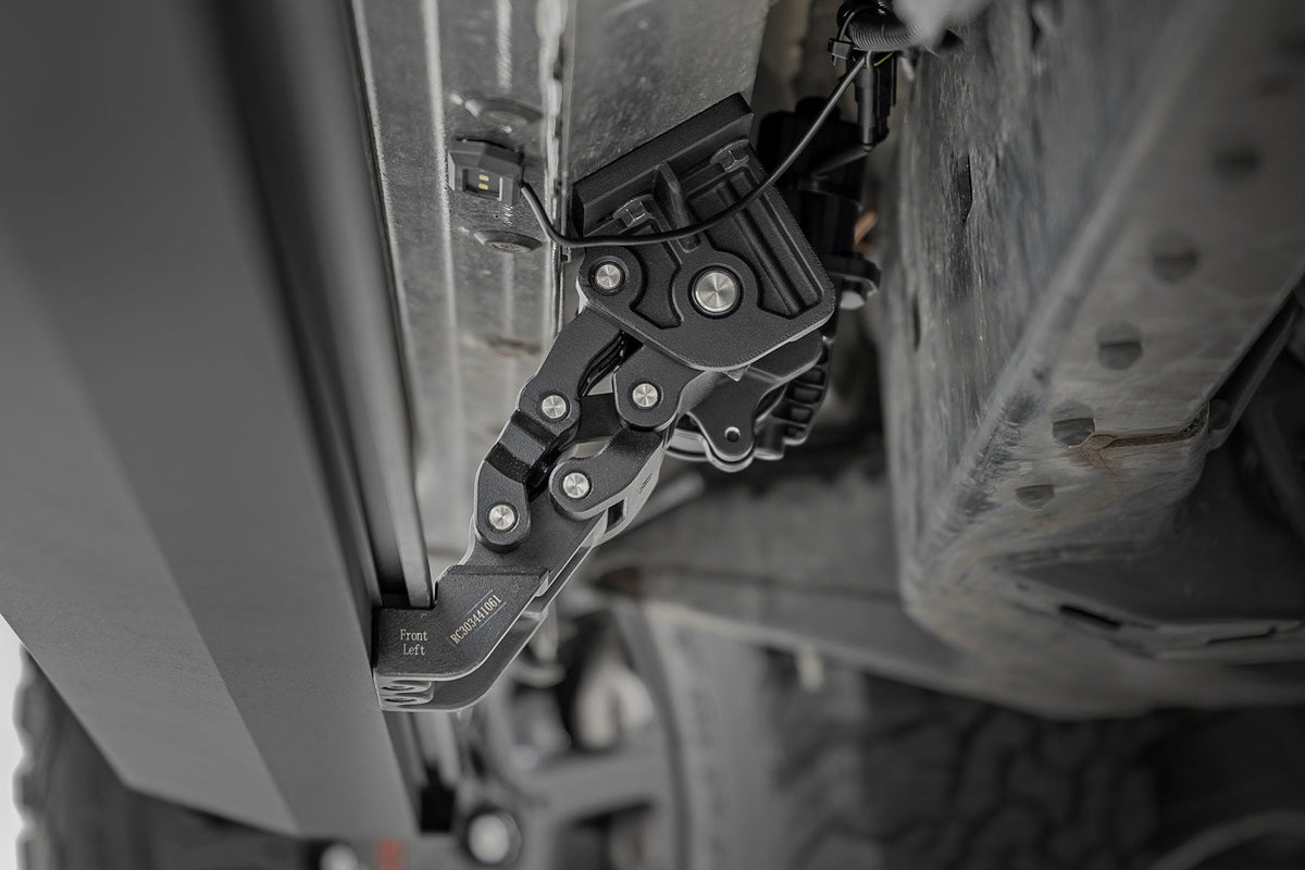 Rough Country Power Running Boards Dual Electric Motor CrewMax Toyota Tundra (07-21)